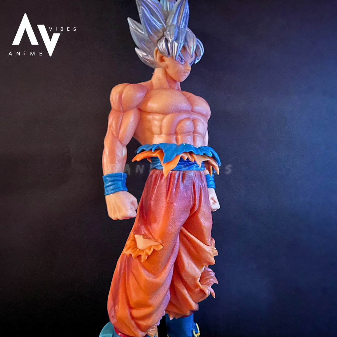 Goku Ultra Instinct | 28 cms