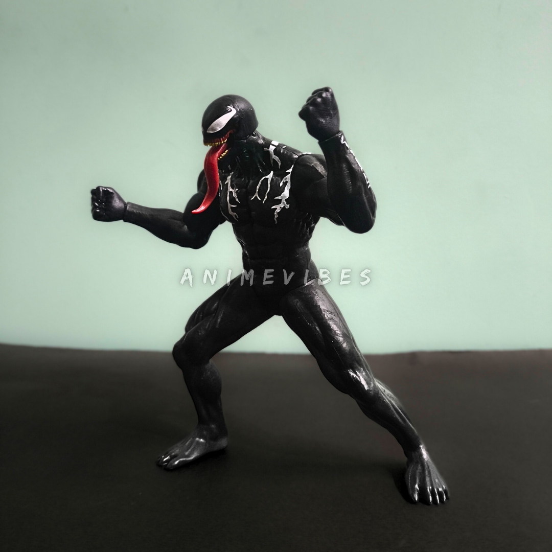 Venom – 17cm Standing Figure