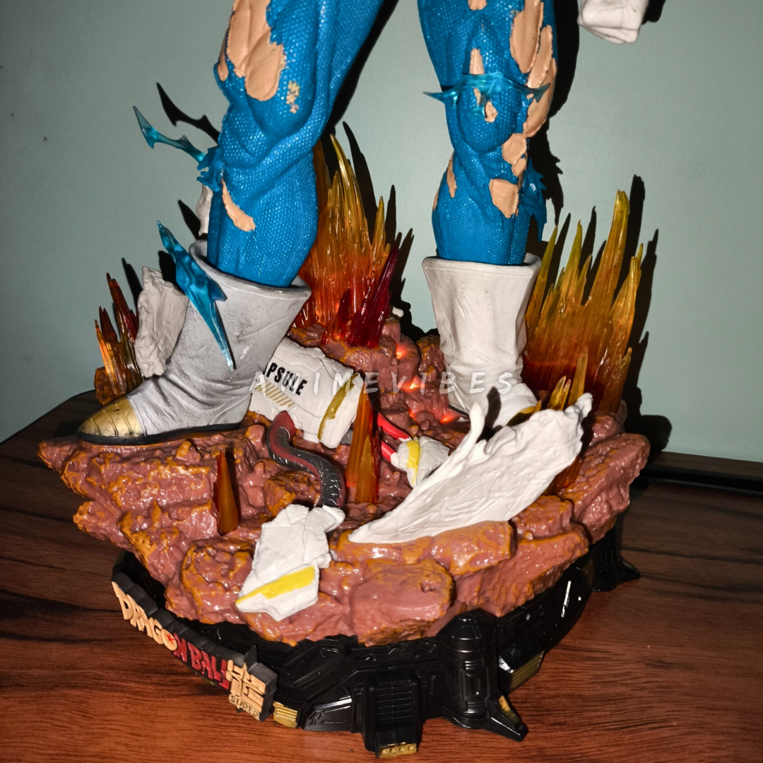 Vegeta 53cm – Premium Statue with LED Base & 3 Interchangeable Faces