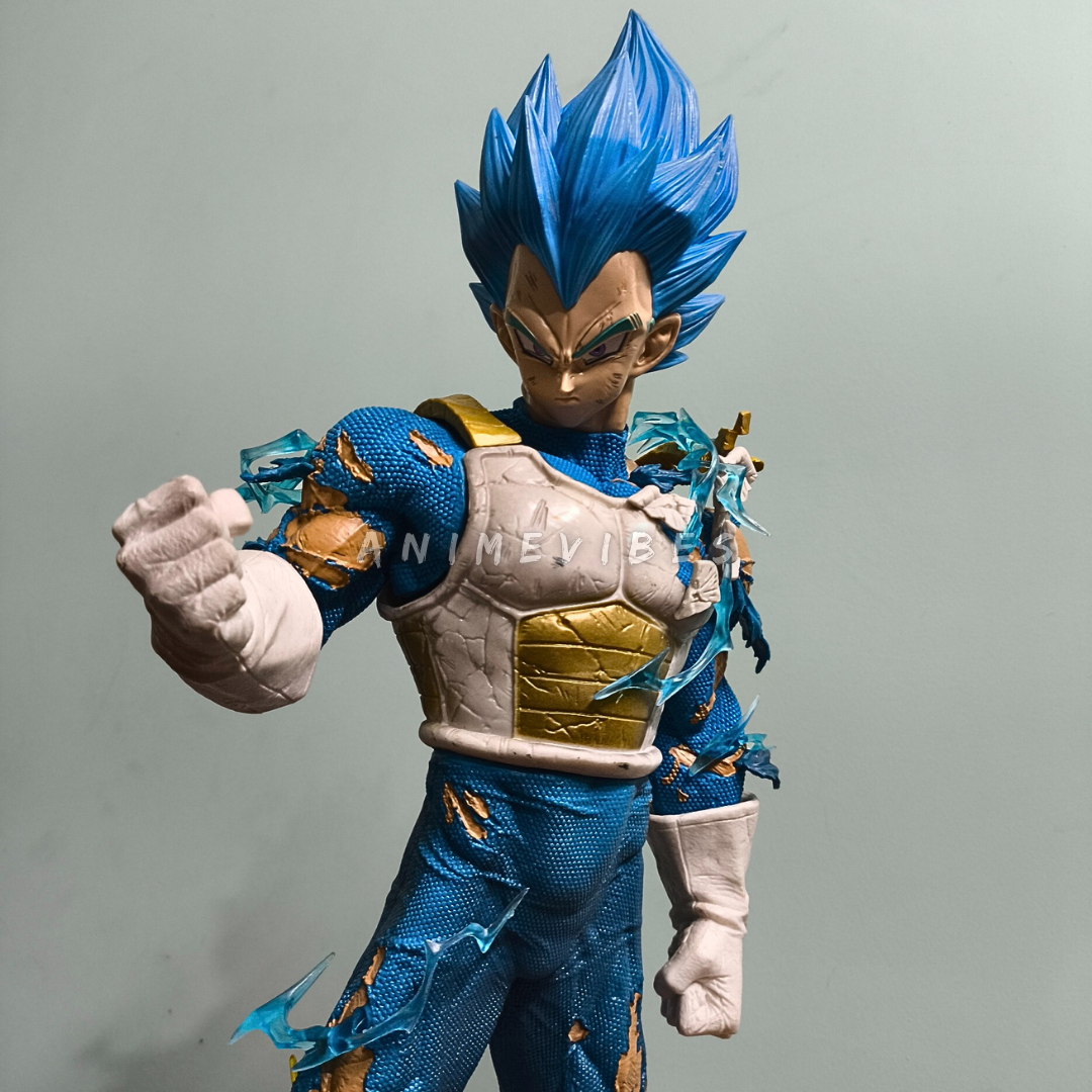 Vegeta 53cm – Premium Statue with LED Base & 3 Interchangeable Faces