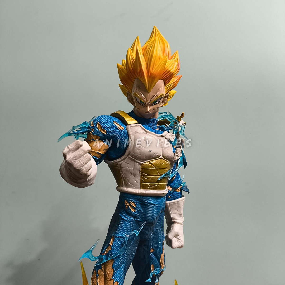 Vegeta 53cm – Premium Statue with LED Base & 3 Interchangeable Faces