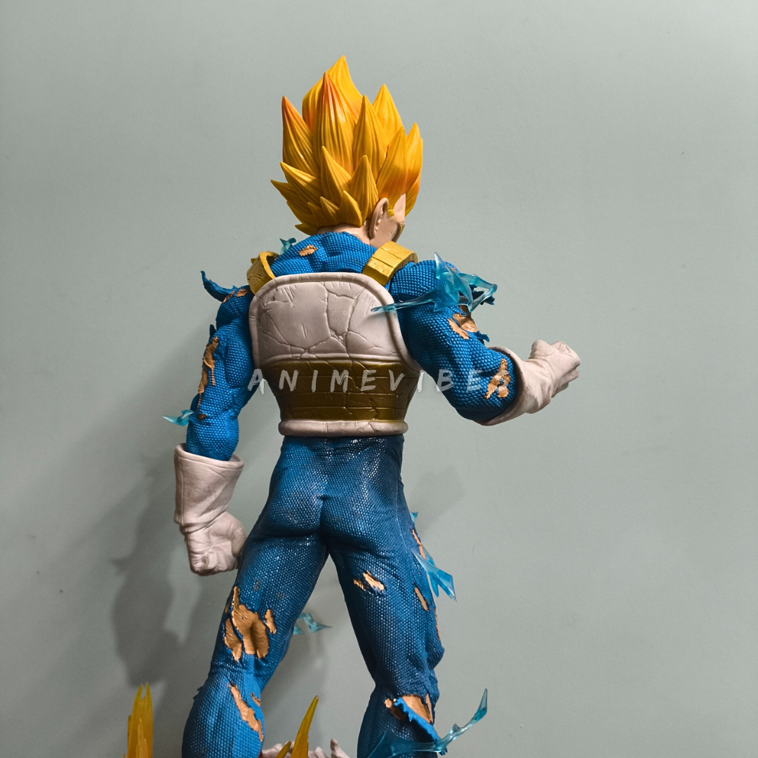 Vegeta 53cm – Premium Statue with LED Base & 3 Interchangeable Faces
