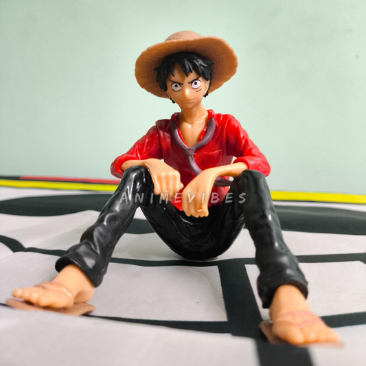 Luffy sitting (red) | 12 cm