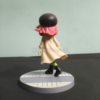 Adorable Anya – 13cm Winter Stroll Edition