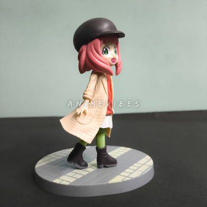 Adorable Anya – 13cm Winter Stroll Edition