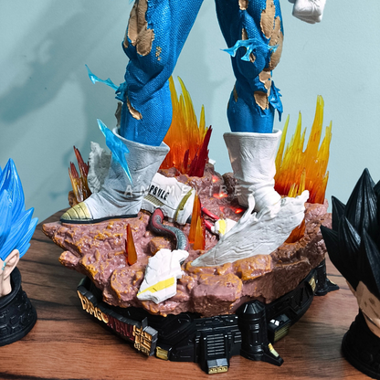 Vegeta 53cm – Premium Statue with LED Base & 3 Interchangeable Faces