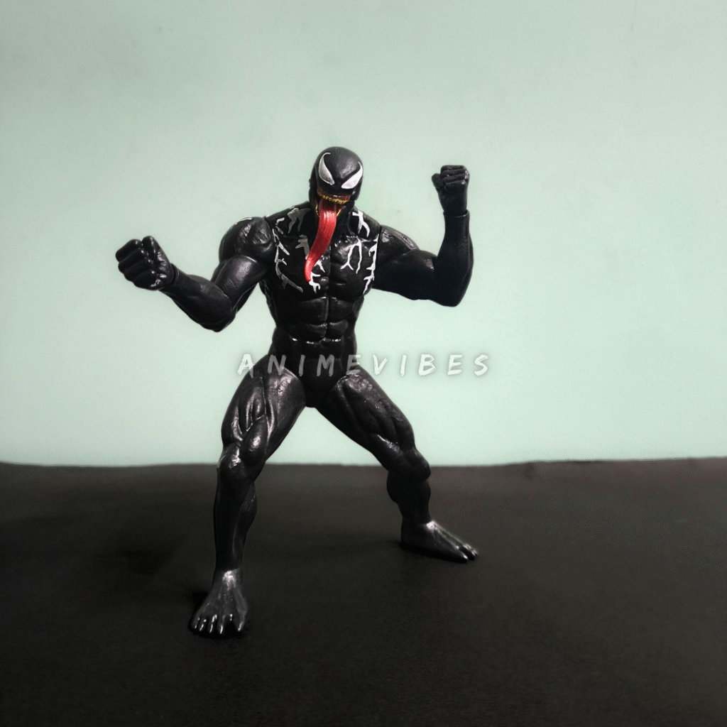 Venom – 17cm Standing Figure