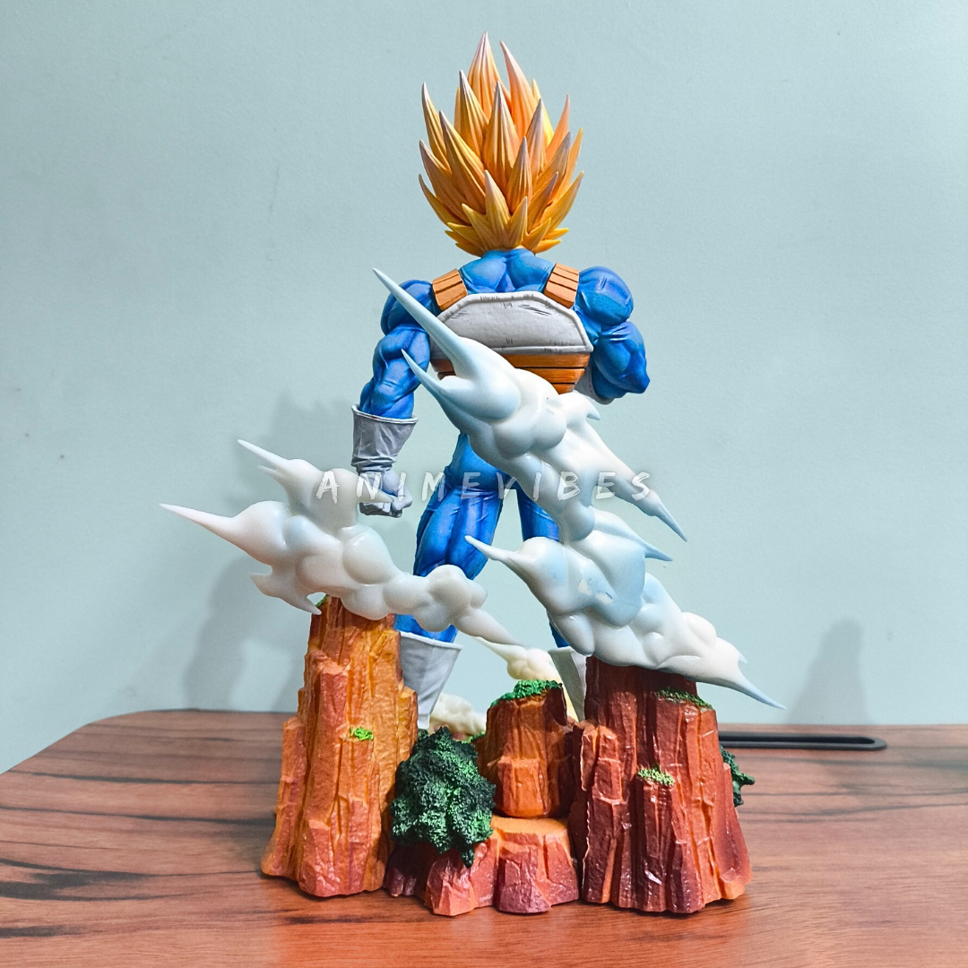 Vegeta 33cm Premium PVC Action Figure - Image 6