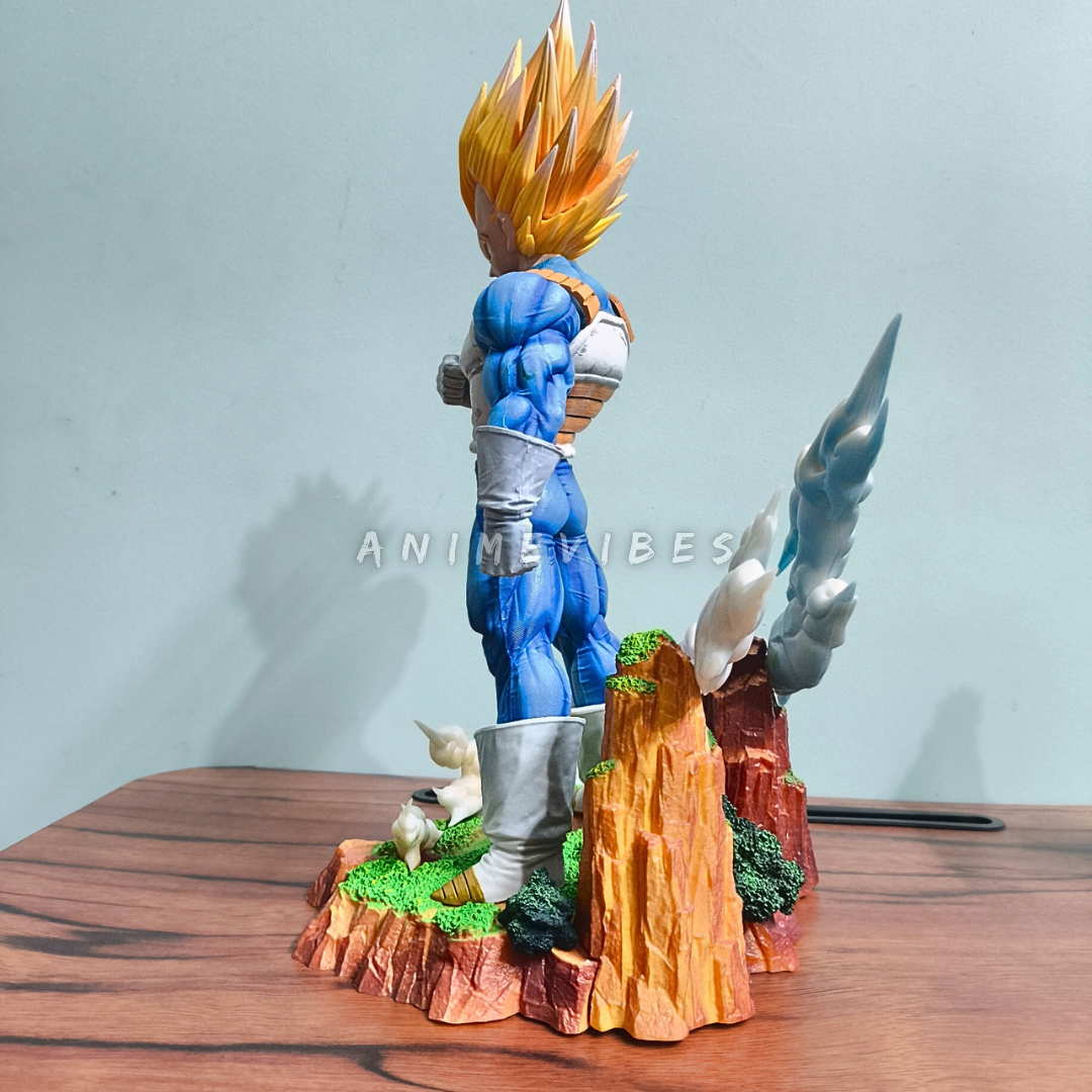 Vegeta 33cm Premium PVC Action Figure - Image 9