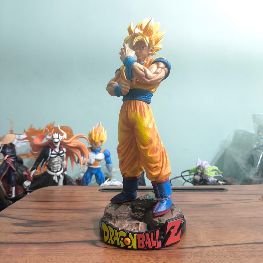 Goku Super Saiyan 30cm Action Figure - Premium DBZ Collectible Statue