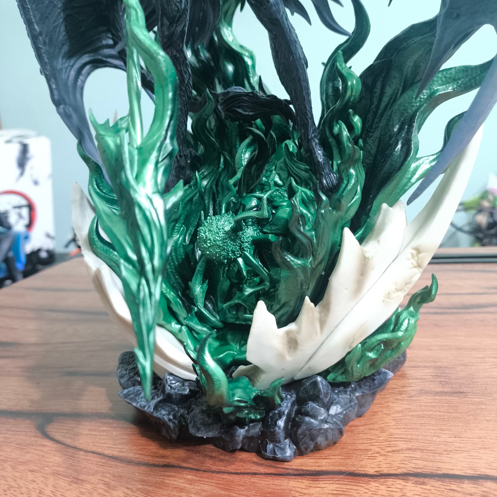 Ulquiorra 30cm Action Figure - Premium Espada Collectible Statue - Image 3